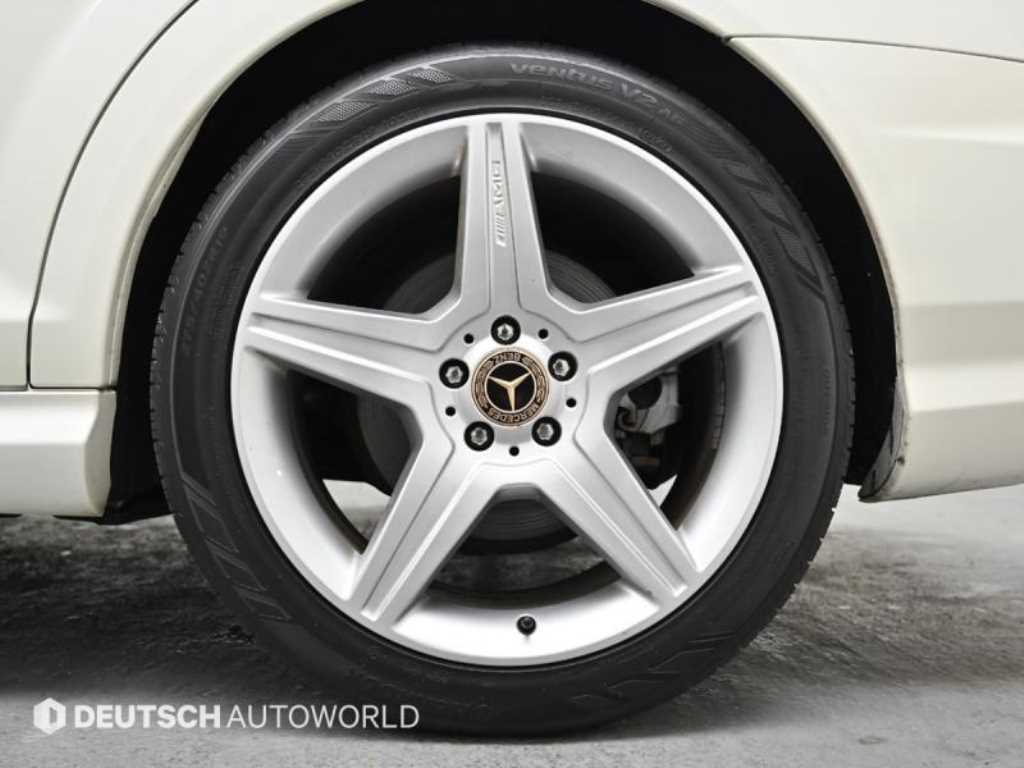 Mercedes-Benz S-Class — photo 05