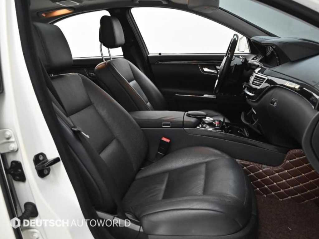 Mercedes-Benz S-Class — photo 10