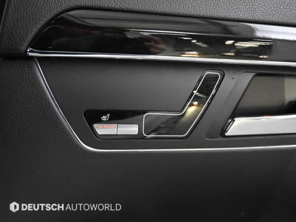 Mercedes-Benz S-Class — photo 16