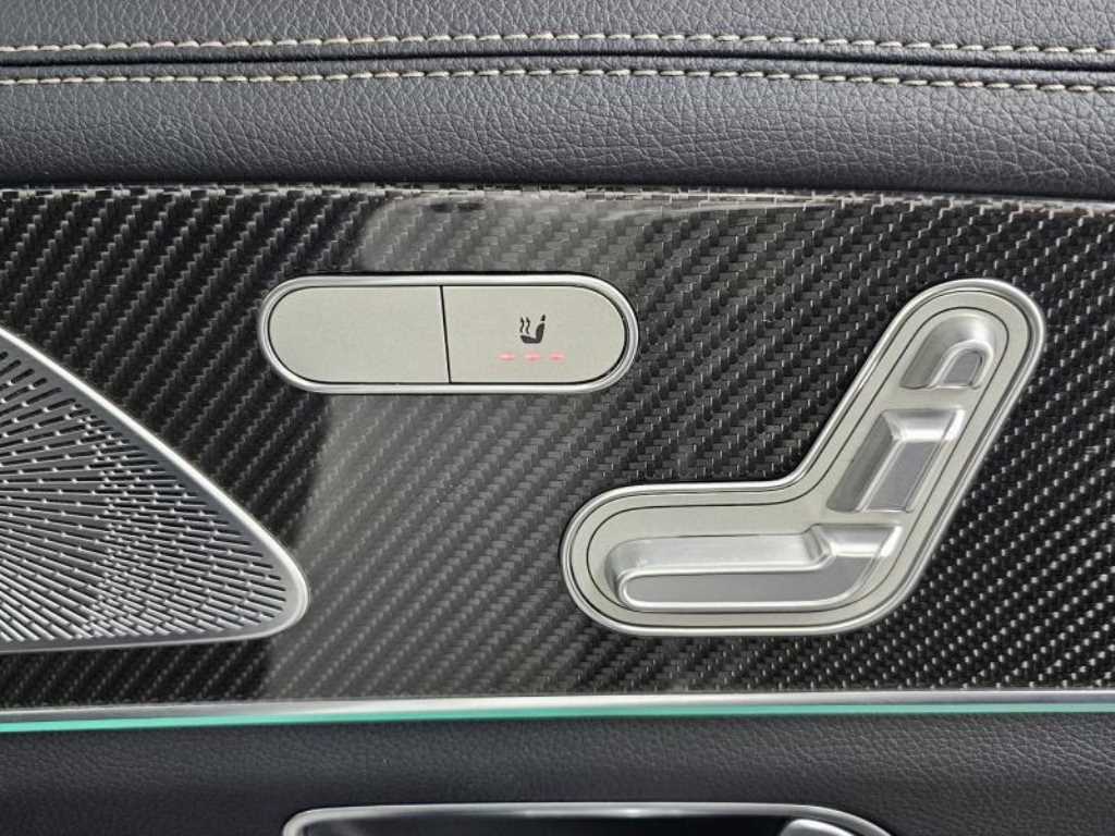 Mercedes-Benz GLE-Class — photo 05