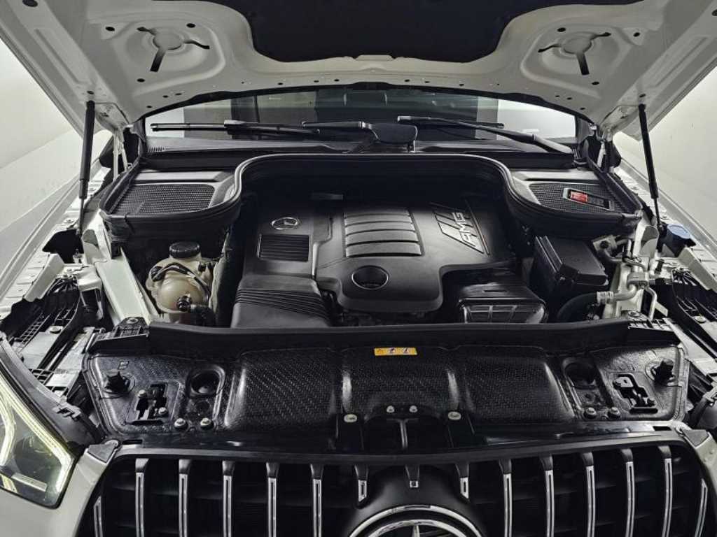 Mercedes-Benz GLE-Class — photo 11