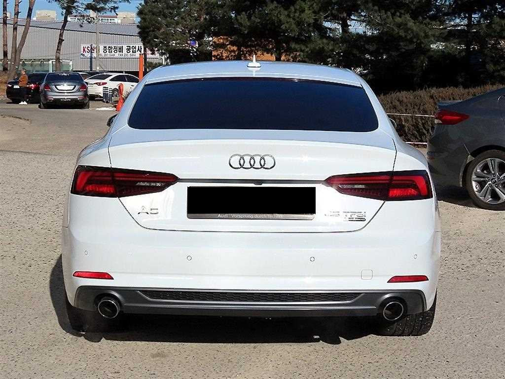 Audi A5 — photo 04