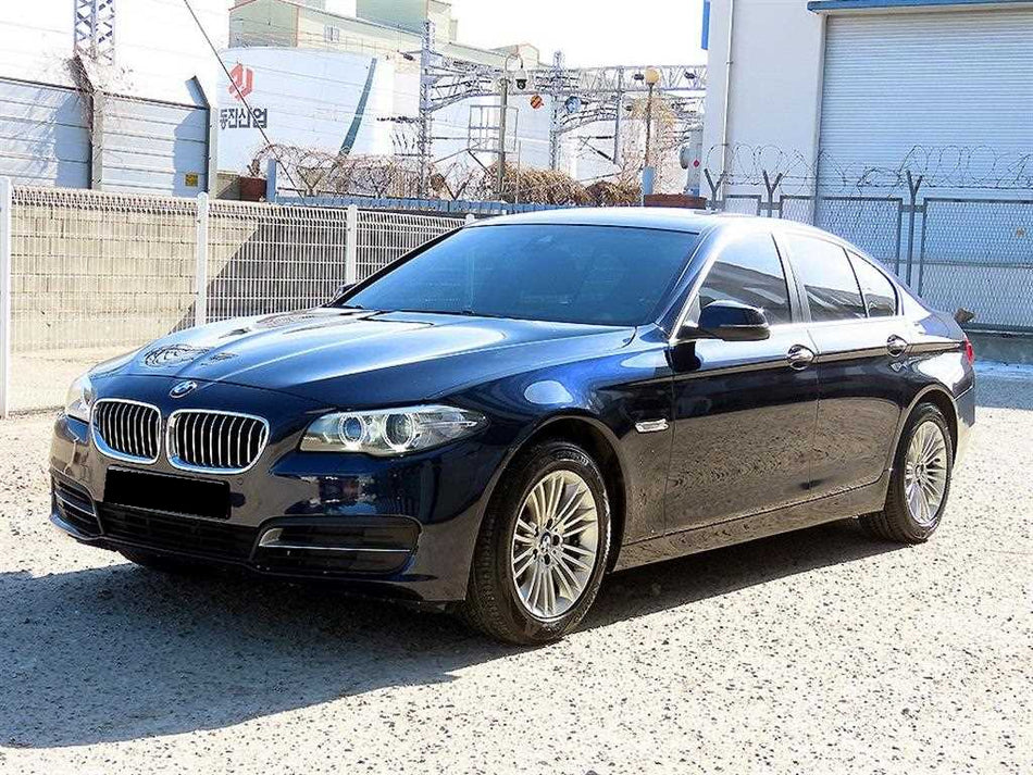 BMW 5-Series — photo 02