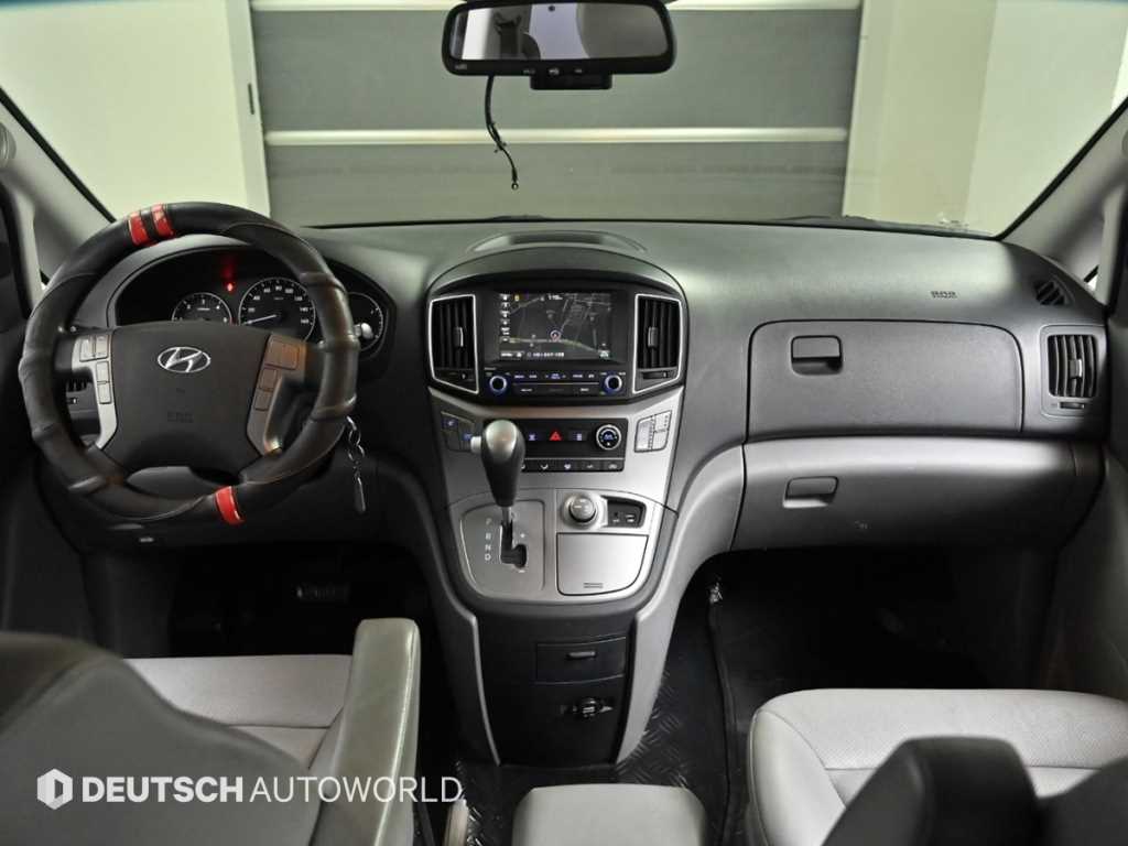 Hyundai Starex — photo 07