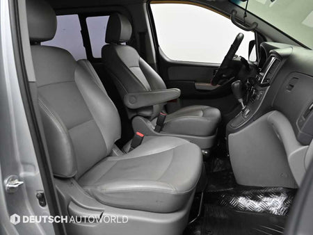 Hyundai Starex — photo 10