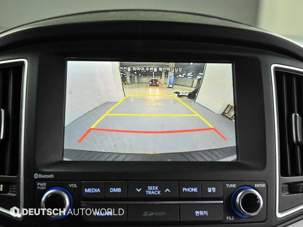 Hyundai Starex — photo 15