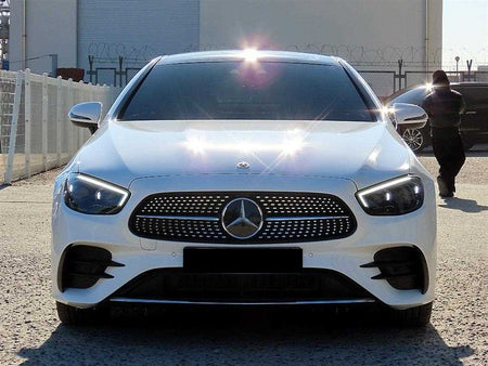Mercedes-Benz E-Class — photo 01