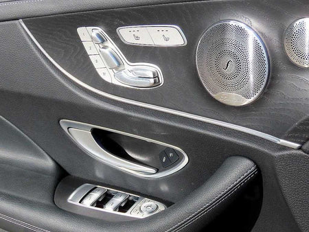Mercedes-Benz E-Class — photo 12