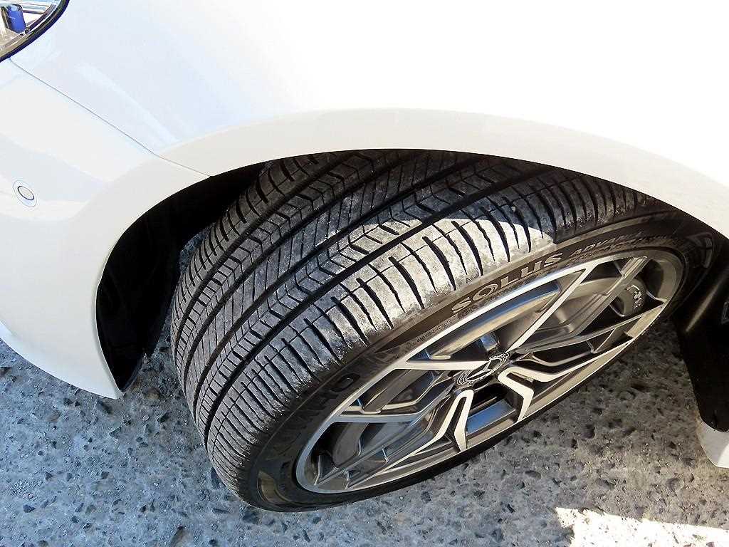 Mercedes-Benz E-Class — photo 20