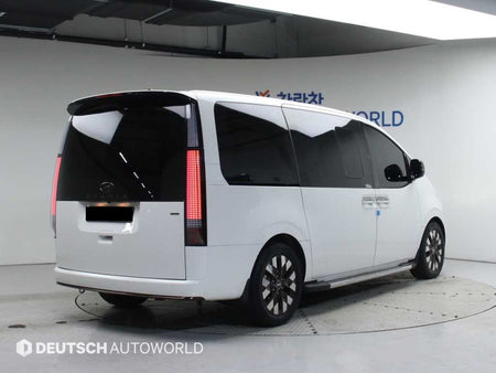 Hyundai Staria — photo 02