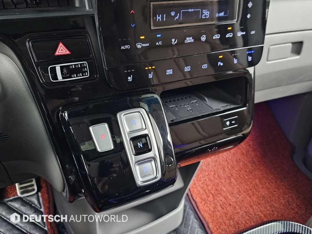 Hyundai Staria — photo 09