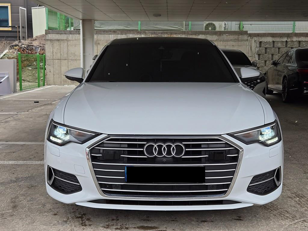 Audi A6 — photo 01