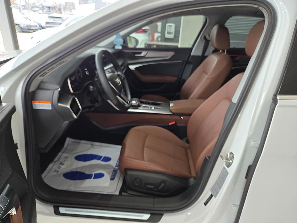 Audi A6 — photo 05