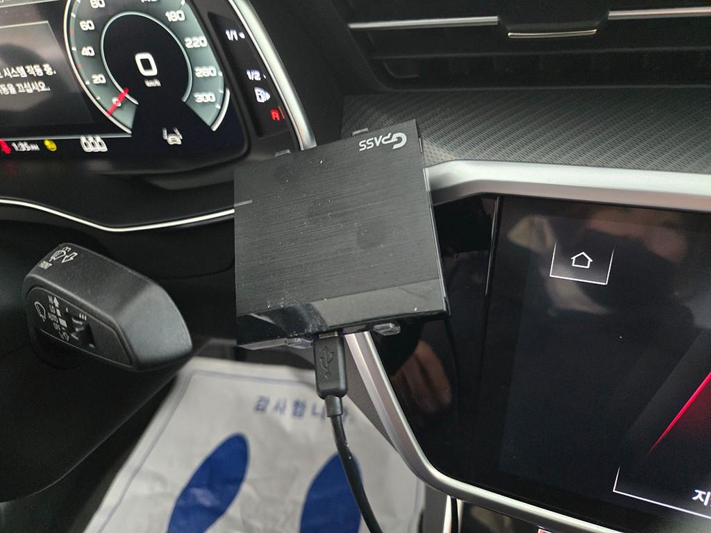 Audi A6 — photo 16