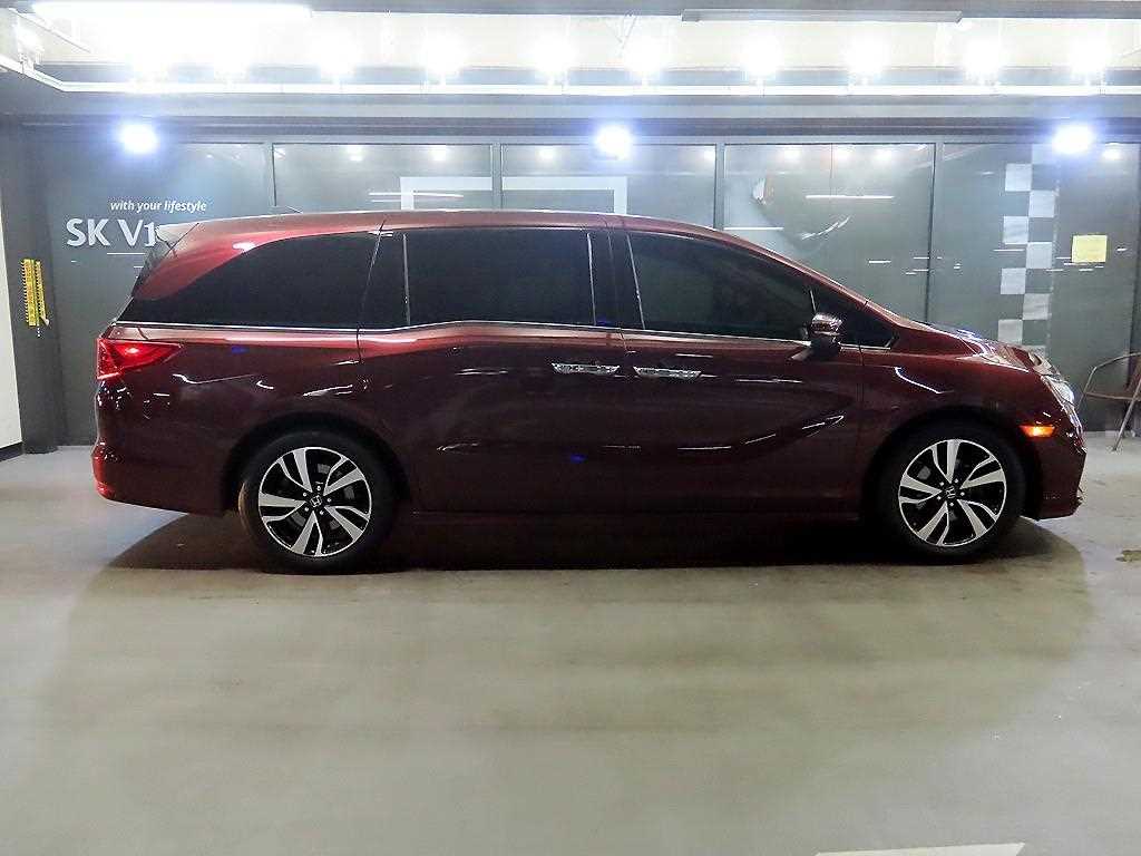 Honda Odyssey — photo 03