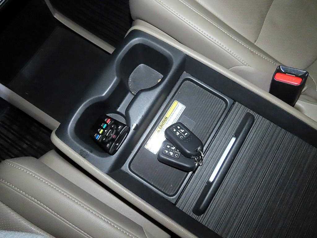 Honda Odyssey — photo 13
