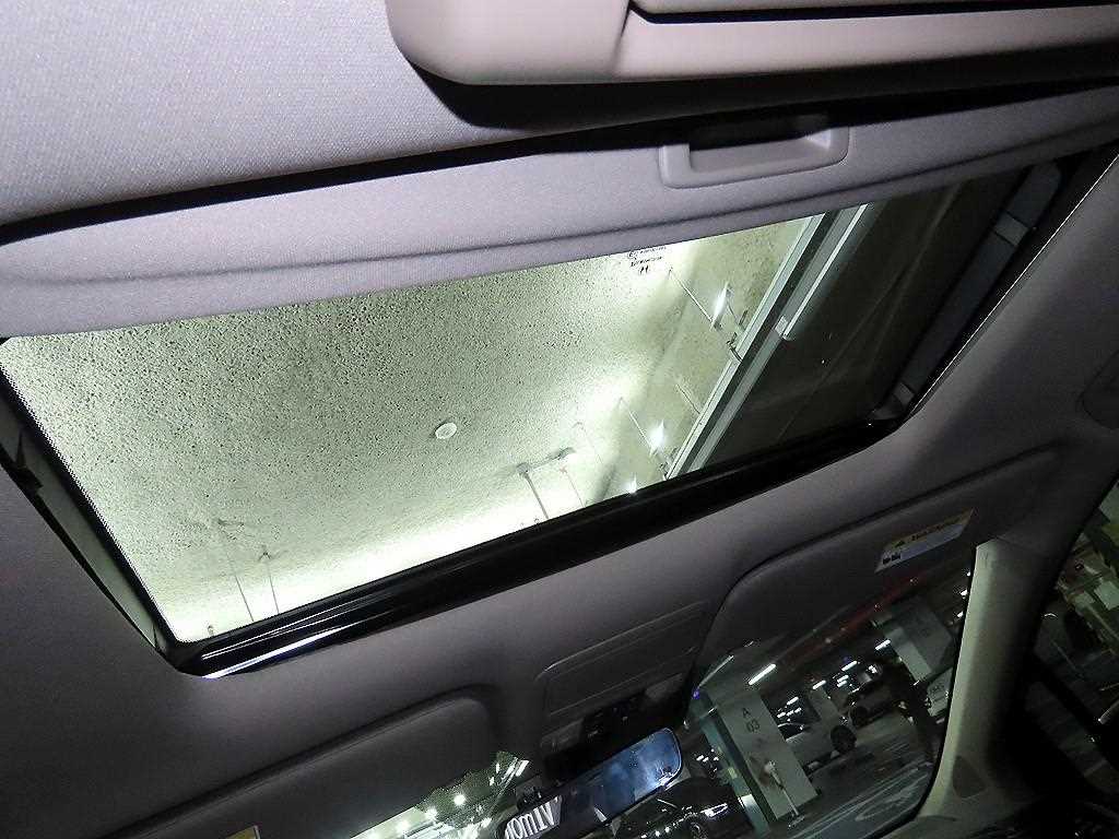 Honda Odyssey — photo 16