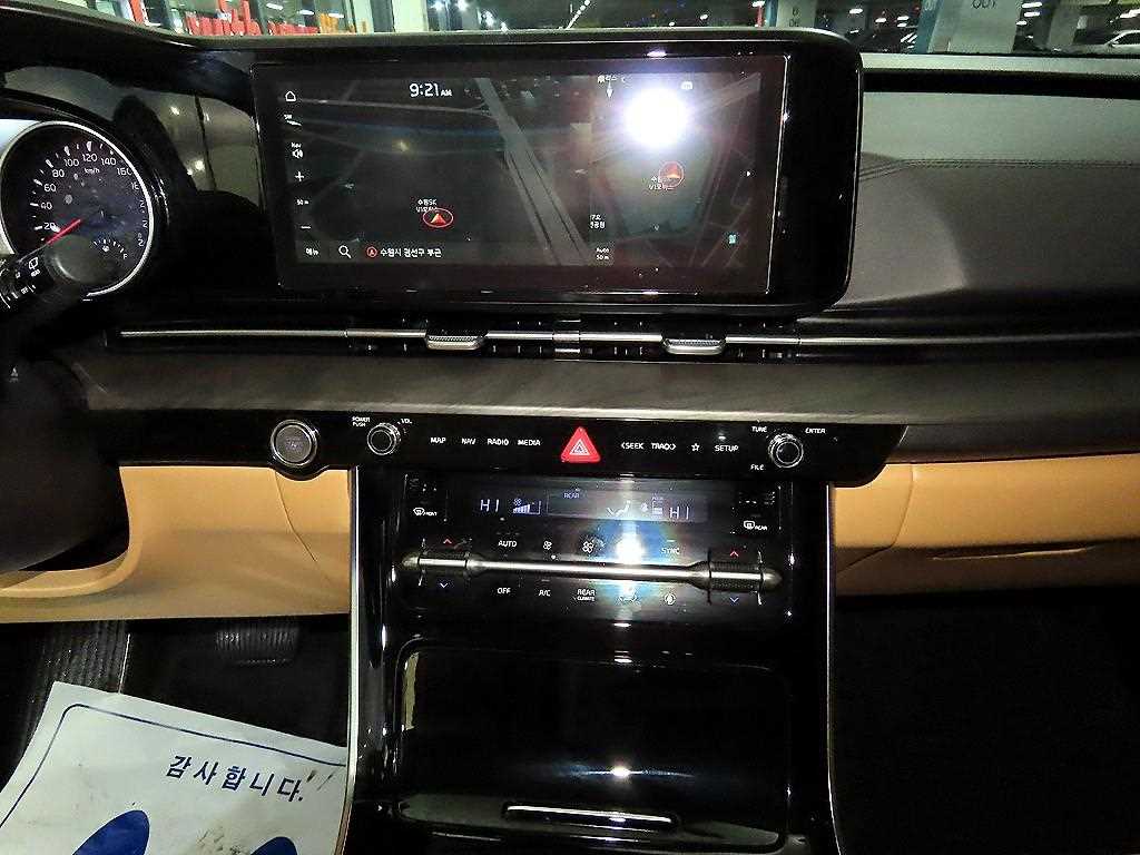 Kia Carnival — photo 11