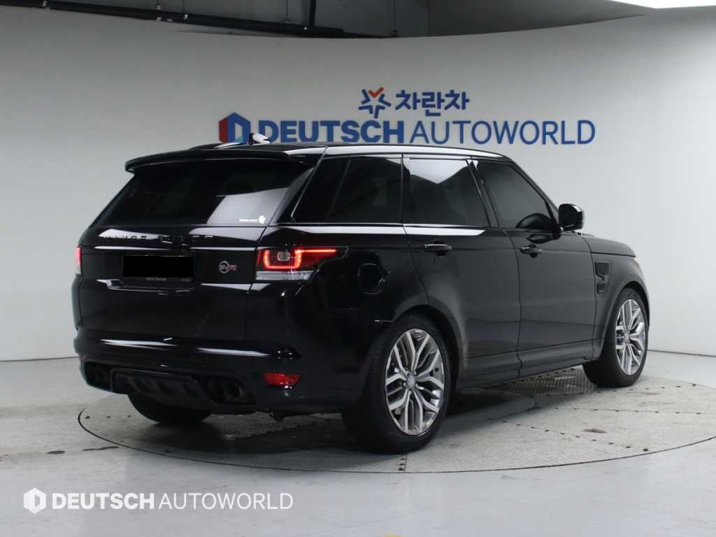 Land Rover Range Rover Sport — photo 02