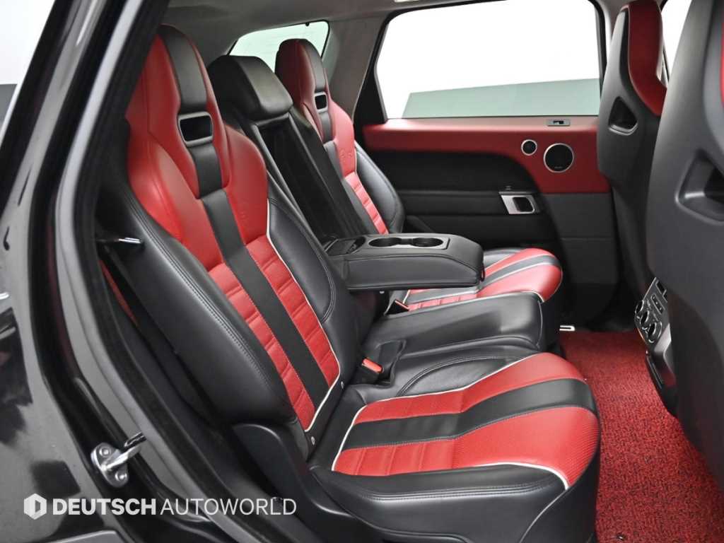 Land Rover Range Rover Sport — photo 12