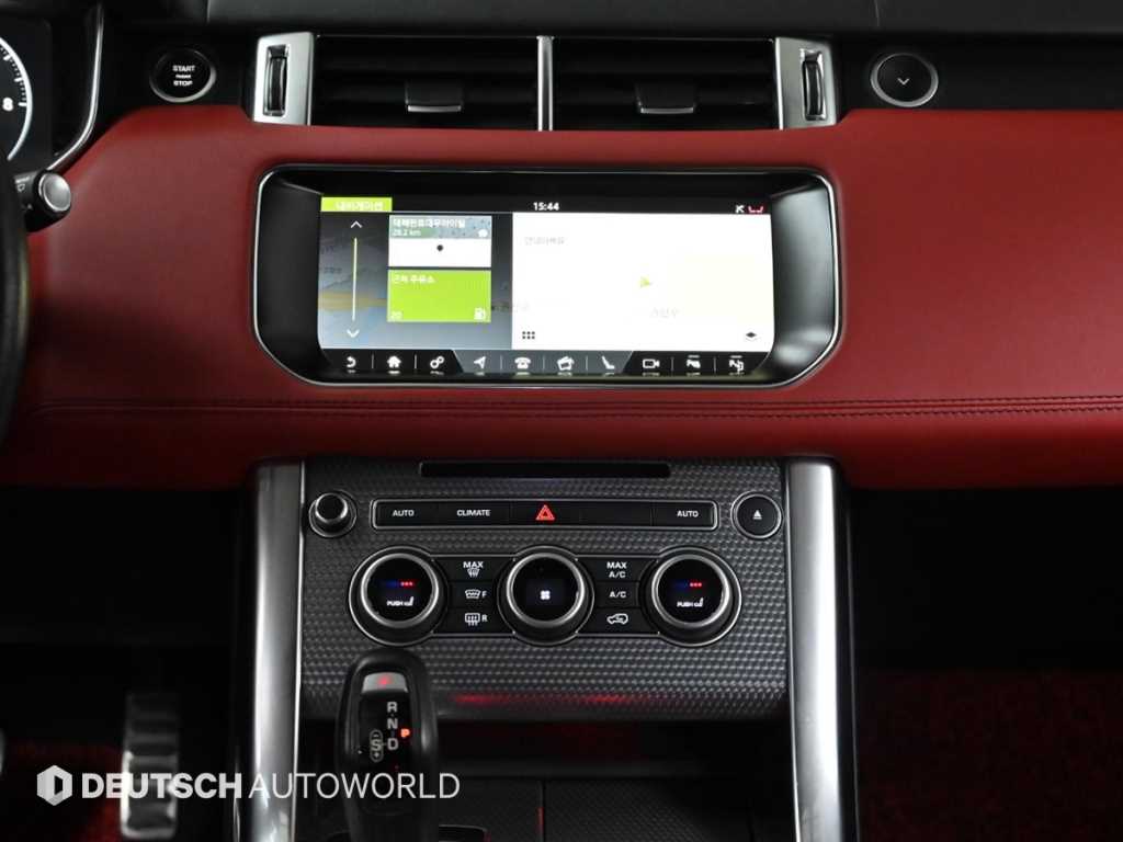 Land Rover Range Rover Sport — photo 14