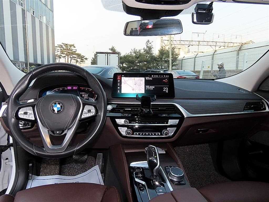 BMW Gran Turismo — photo 07