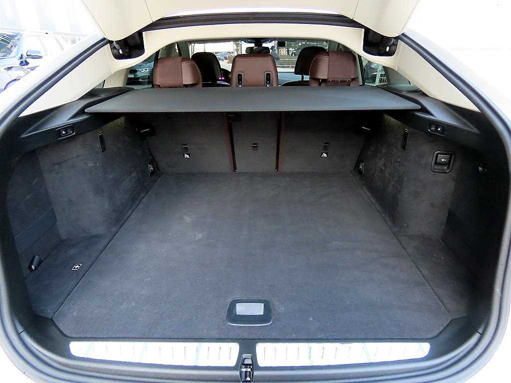 BMW Gran Turismo — photo 17