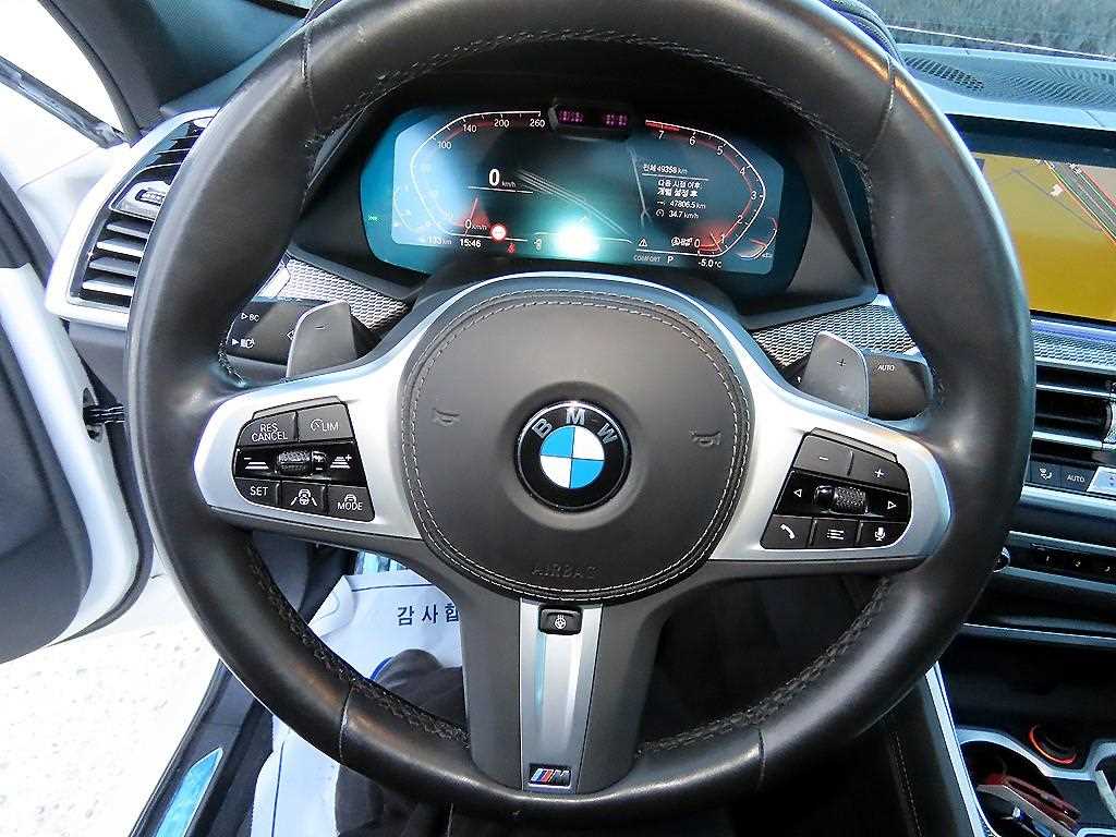 BMW X6 — photo 08