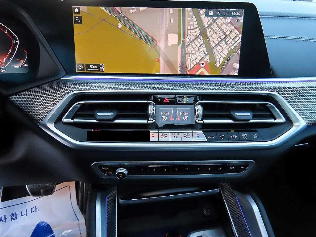 BMW X6 — photo 12