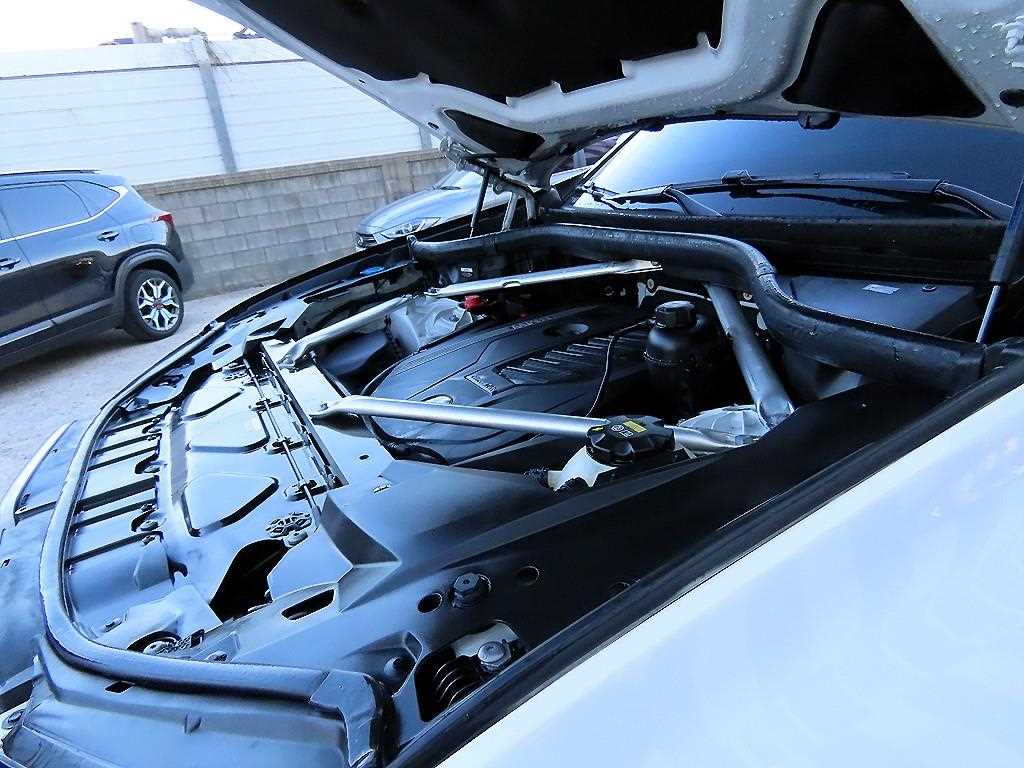 BMW X6 — photo 19
