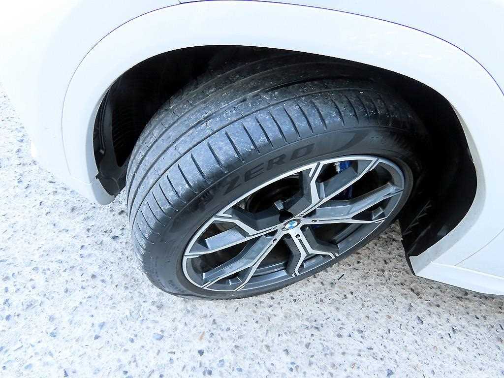 BMW X6 — photo 20