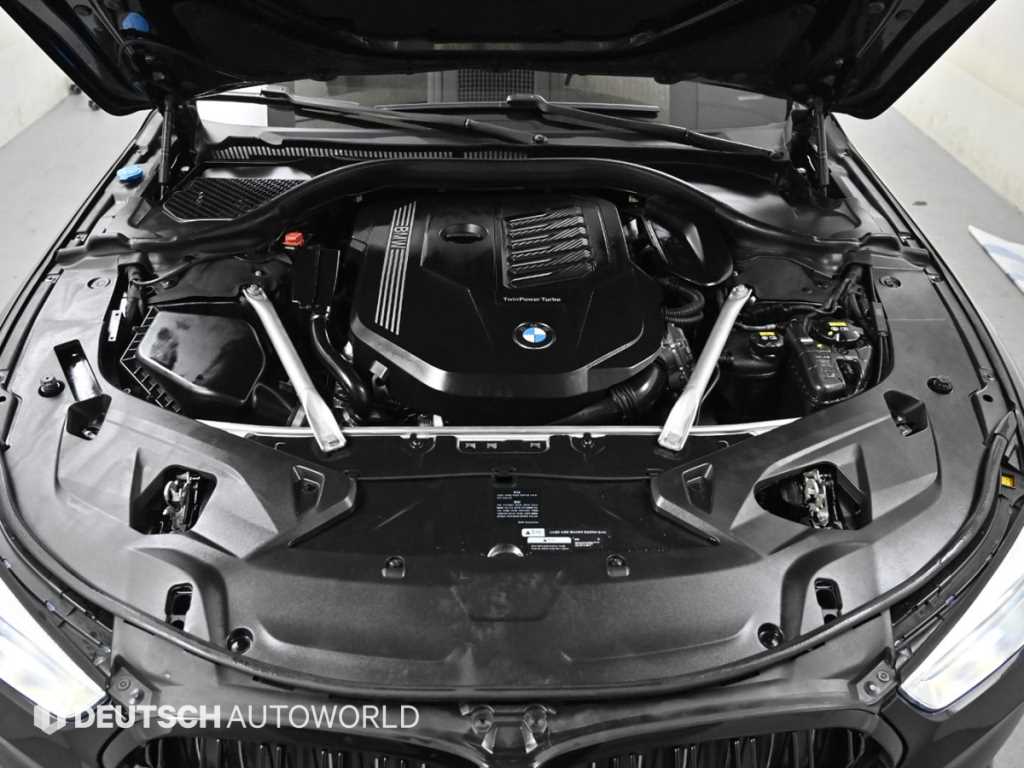 BMW 8-Series — photo 06
