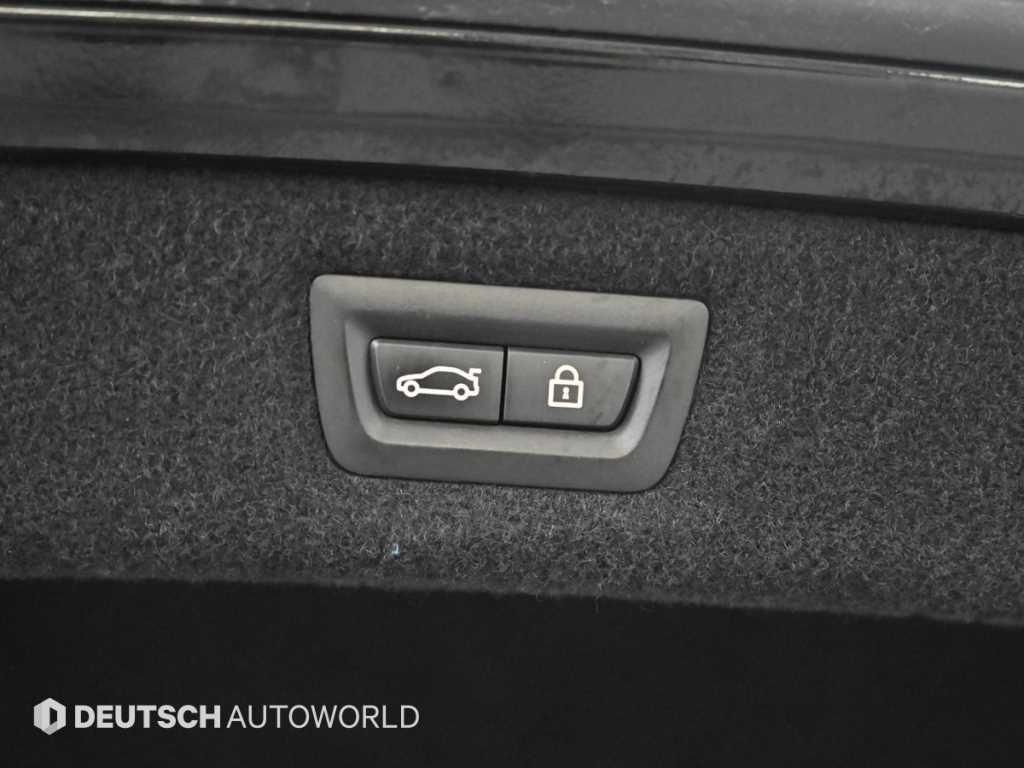 BMW 8-Series — photo 20