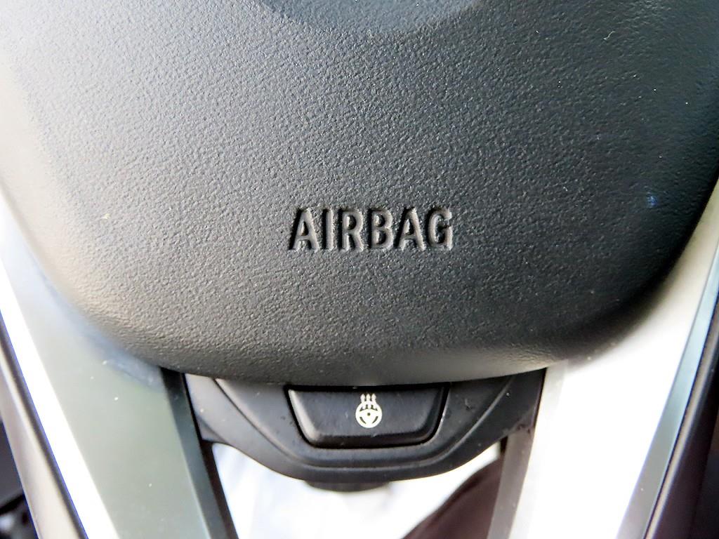 BMW 1-Series — photo 12