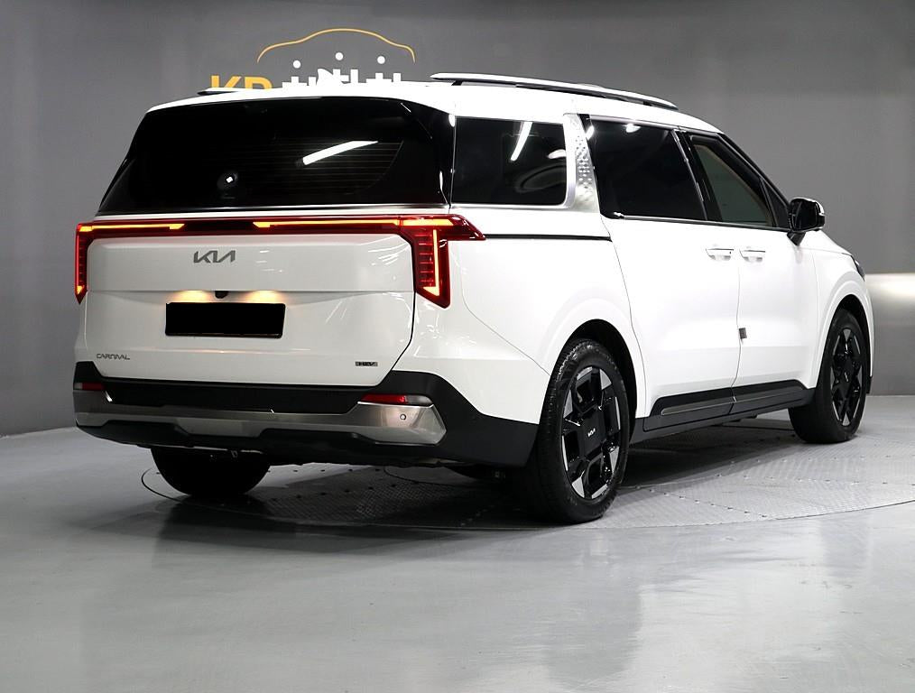 Kia Carnival — photo 03