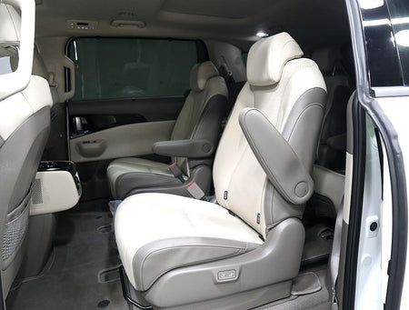 Kia Carnival — photo 10