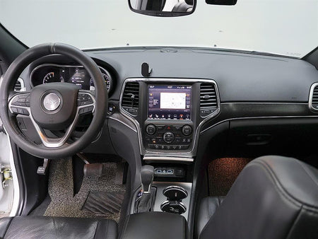 Jeep Cherokee — photo 05
