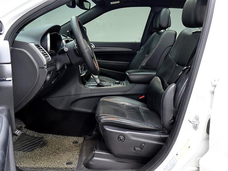 Jeep Cherokee — photo 11
