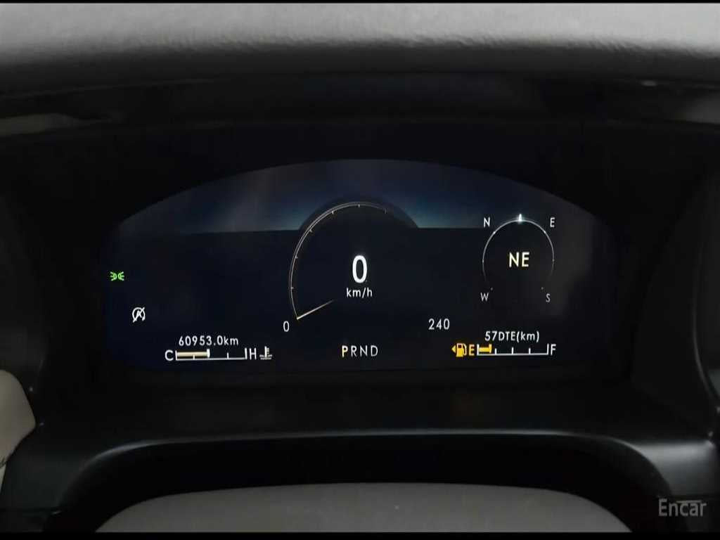 Lincoln Aviator — photo 06