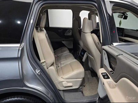 Lincoln Aviator — photo 17
