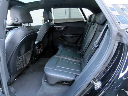 Audi Q8 — photo 06