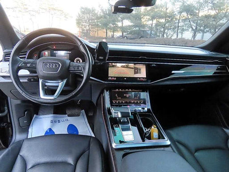 Audi Q8 — photo 07