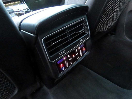 Audi Q8 — photo 15