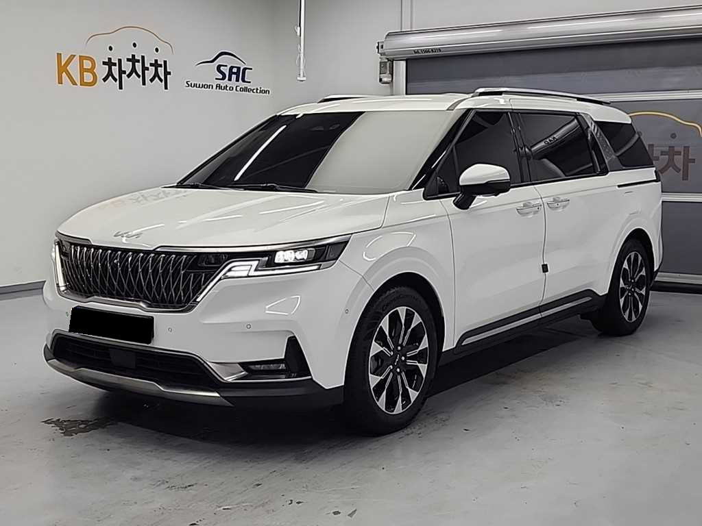 Kia Carnival — photo 01