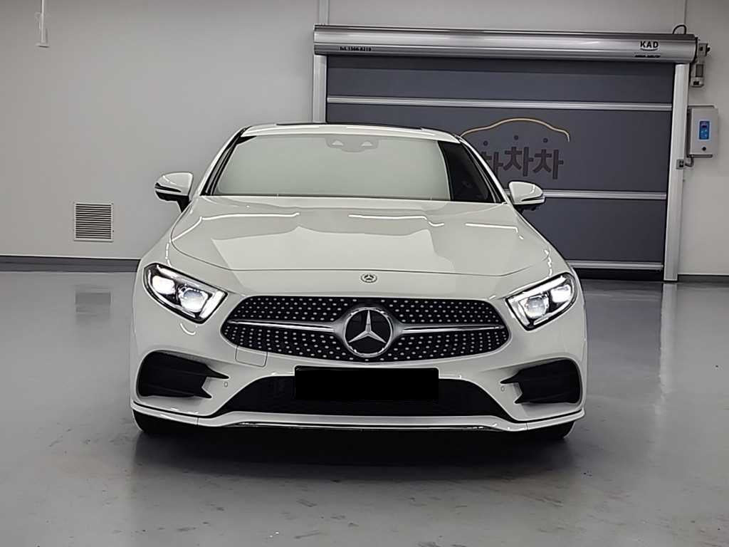 Mercedes-Benz CLS-Class — photo 02