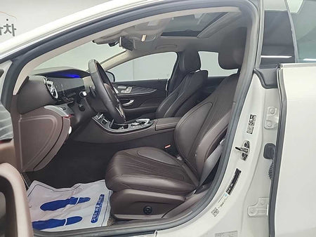 Mercedes-Benz CLS-Class — photo 11