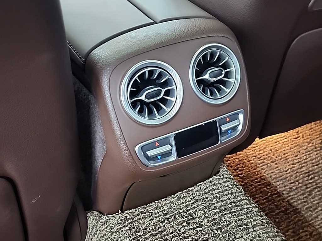 Mercedes-Benz CLS-Class — photo 13