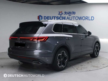 Volkswagen Touareg — photo 02