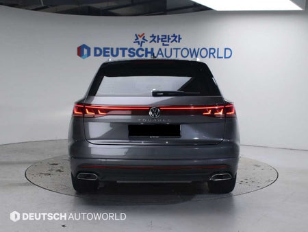 Volkswagen Touareg — photo 04