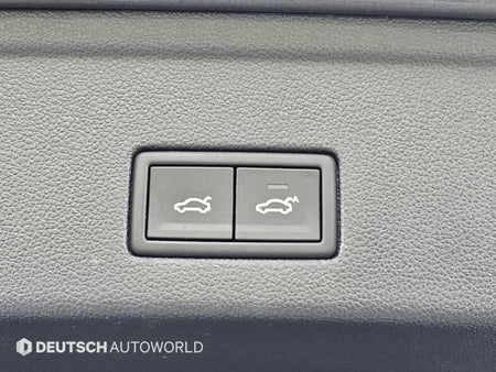 Volkswagen Touareg — photo 20